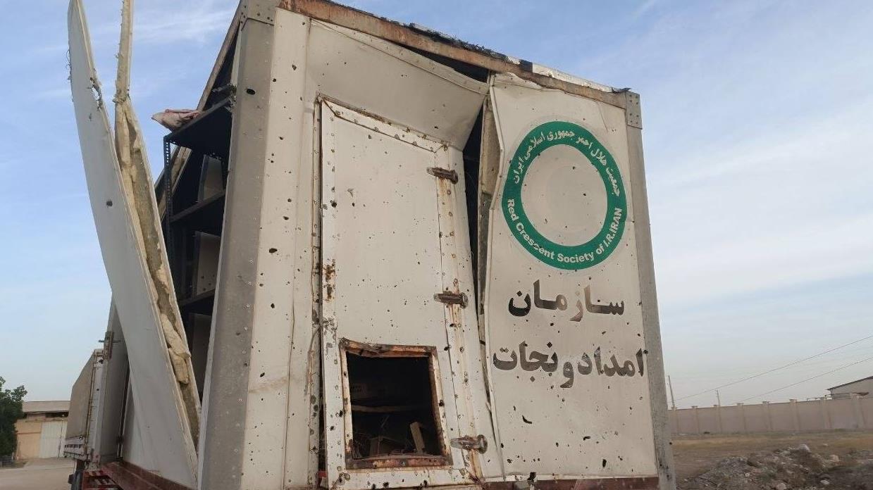 توضیحات مدیرعامل جمعیت هلال احمر بوشهر در خصوص حمله هوایی به انبار امدادی این استان/فیلم