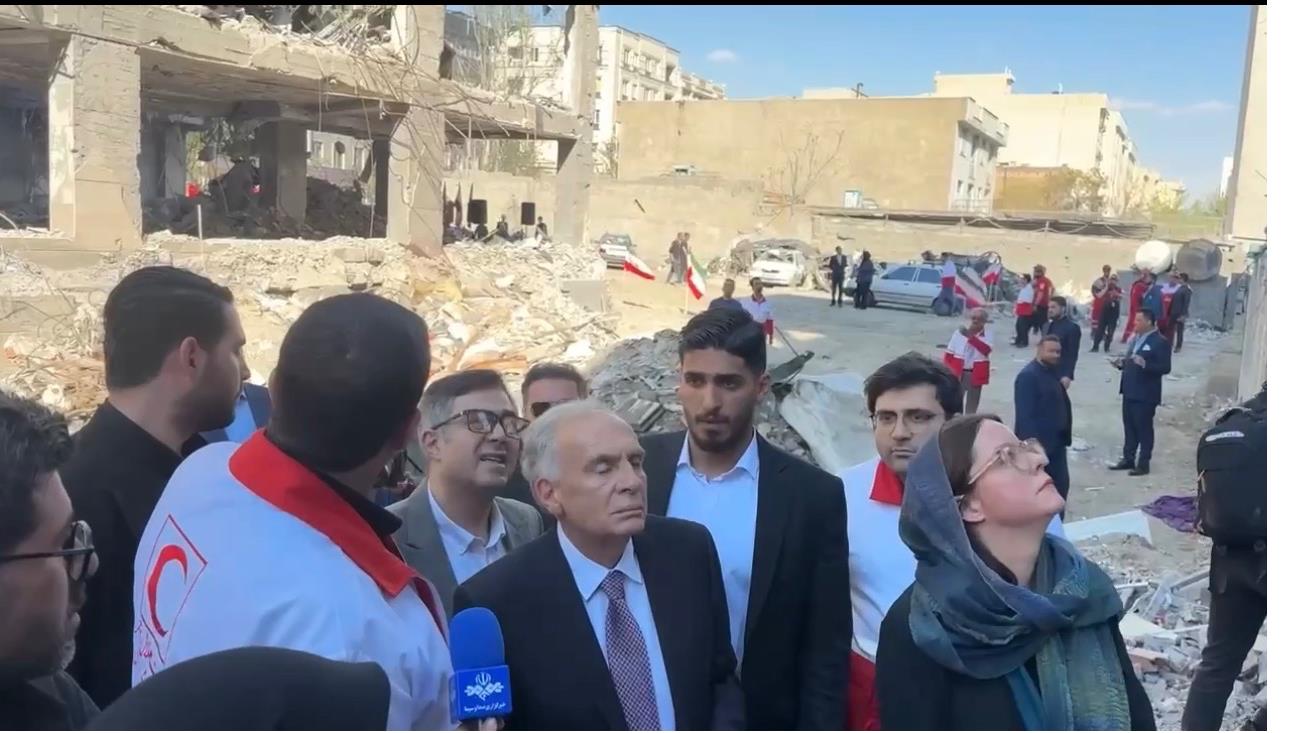 بازدید فرستاده ویژه سازمان ملل در امور خاورمیانه از میدان رسالت و دانشگاه شریف + فیلم