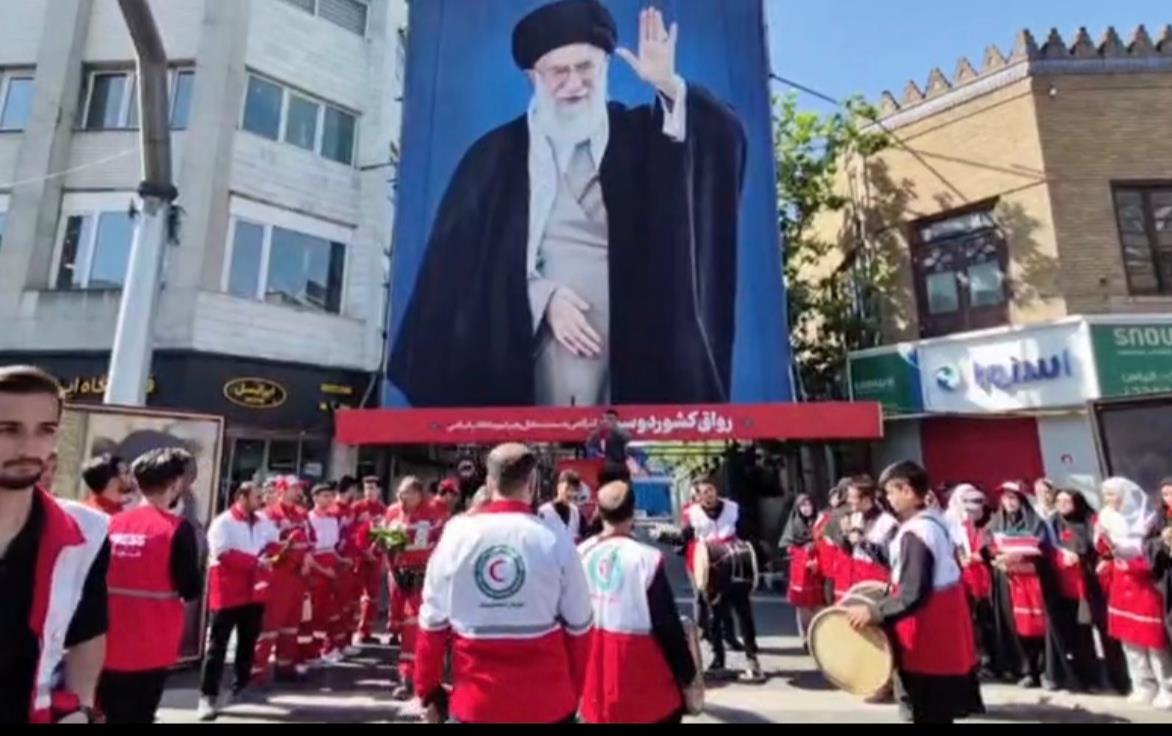همزمان با هفته هلالاحمر;گرامیداشت یاد و خاطره رهبر شهید انقلاب اسلامیتوسط کارکنان و امدادگران هلالاحمر در رواق کشور دوست + فیلم