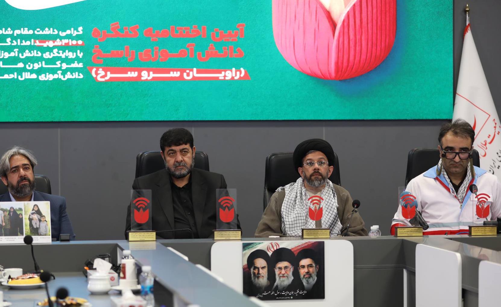 دکتر کولیوند در آیین اختتامیه راسخ مطرح کرد:پیشنهاد برگزاری کنگره شهدای امدادگر در ابعاد جهانی داده شد
