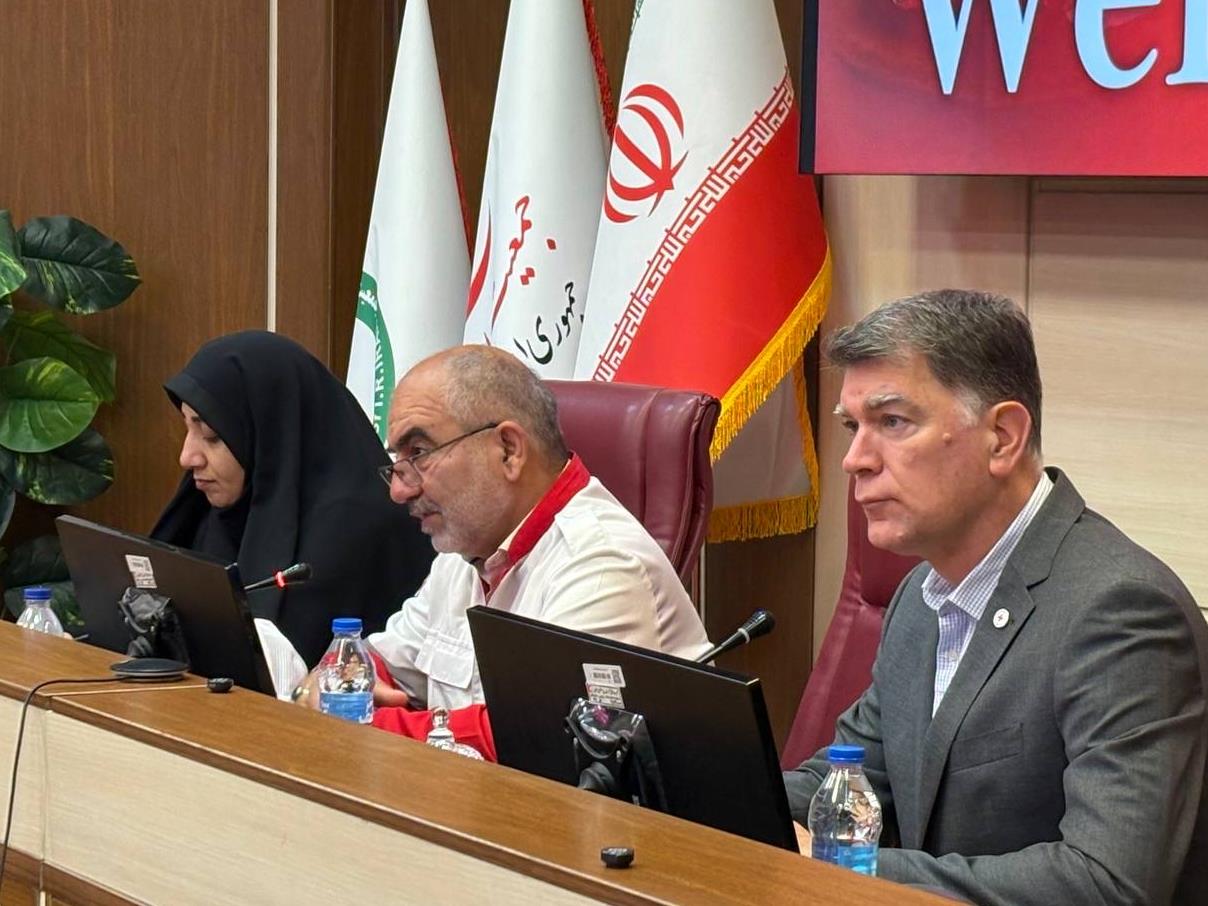 تقدیر صلیب سرخ از عملکرد هلال احمر در جنگ اخیر؛ ارسال محموله ۱۸ تنی تجهیزات امدادی